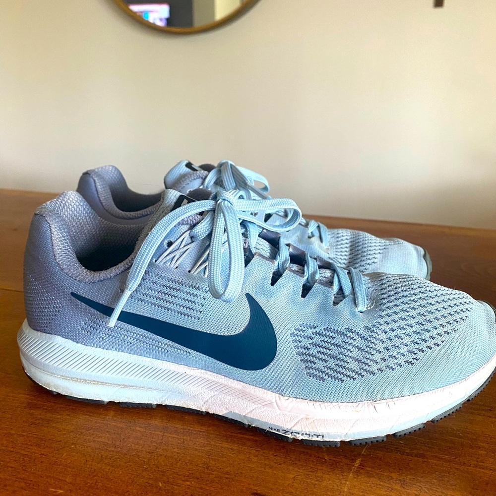 Nike tennis shoes